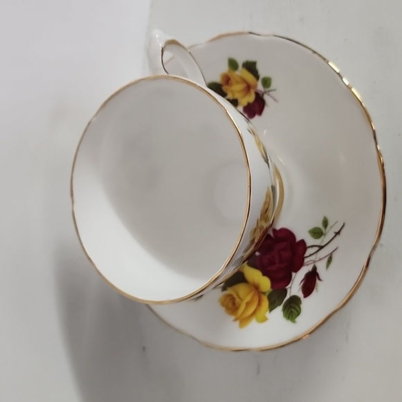Vintage Cup And Saucer Delphine China, Roses Decor, Gold Trim,  - Picture 5 of 6